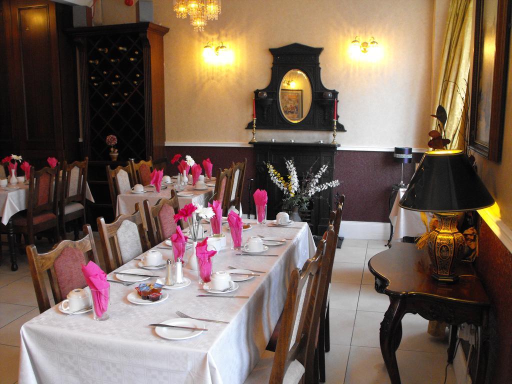 Myles Creek Hotel Kilkee Bagian luar foto