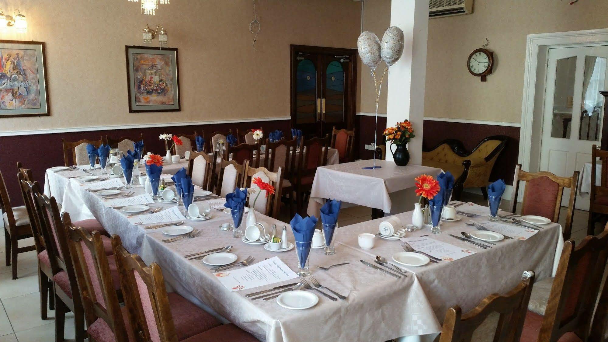 Myles Creek Hotel Kilkee Bagian luar foto