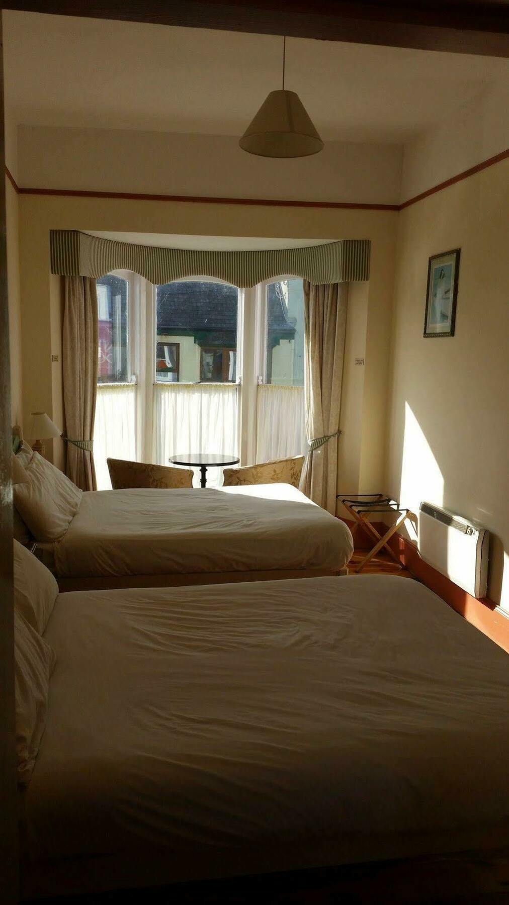 Myles Creek Hotel Kilkee Bagian luar foto